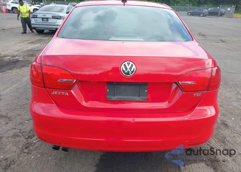 2013 Volkswagen Jetta 2.0L Tdi from USA, damaged, VIN 3VW3L7AJ6DM273416